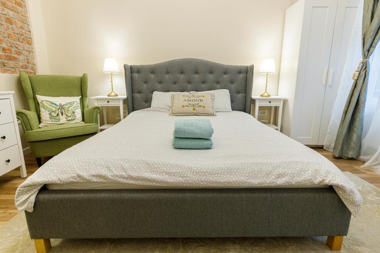 Beautiful Apartment In Heart Of Historical Center Тимишоара Экстерьер фото
